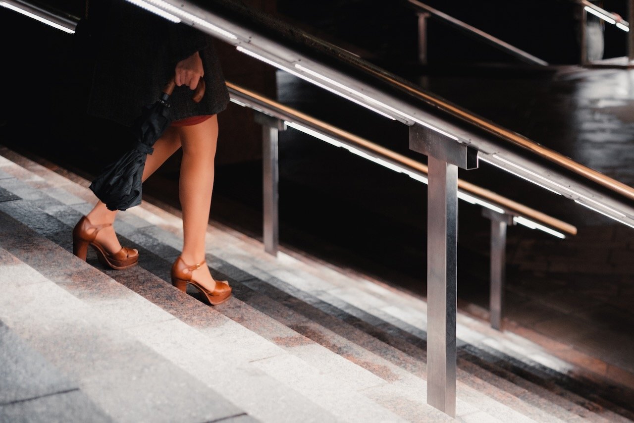 飞思 Capture One/Lightroom 照片预设 4套中性柔和朦胧都市人文扫街摄影后期滤镜预设 插件预设 第8张-素材湾丨精选海外优质设计素材资源 飞思 Capture One/Lightroom 照片预设 4套中性柔和朦胧都市人文扫街摄影后期滤镜预设 插件预设 sucaiwan.com