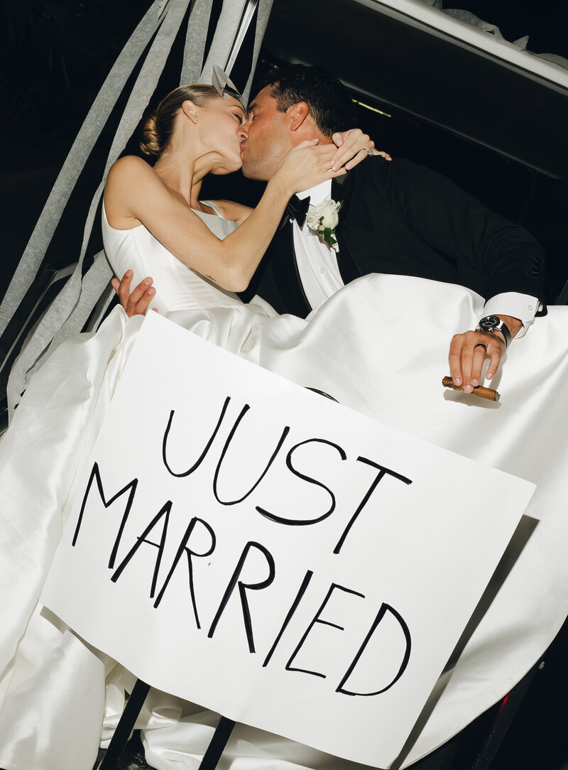 大师课程:如何使用闪光灯婚礼摄影师摄影/设置/变焦手册视频教程 The Master Flash Workshop , 第7张-素材湾丨精选海外优质设计素材资源 大师课程:如何使用闪光灯婚礼摄影师摄影/设置/变焦手册视频教程 The Master Flash Workshop , sucaiwan.com