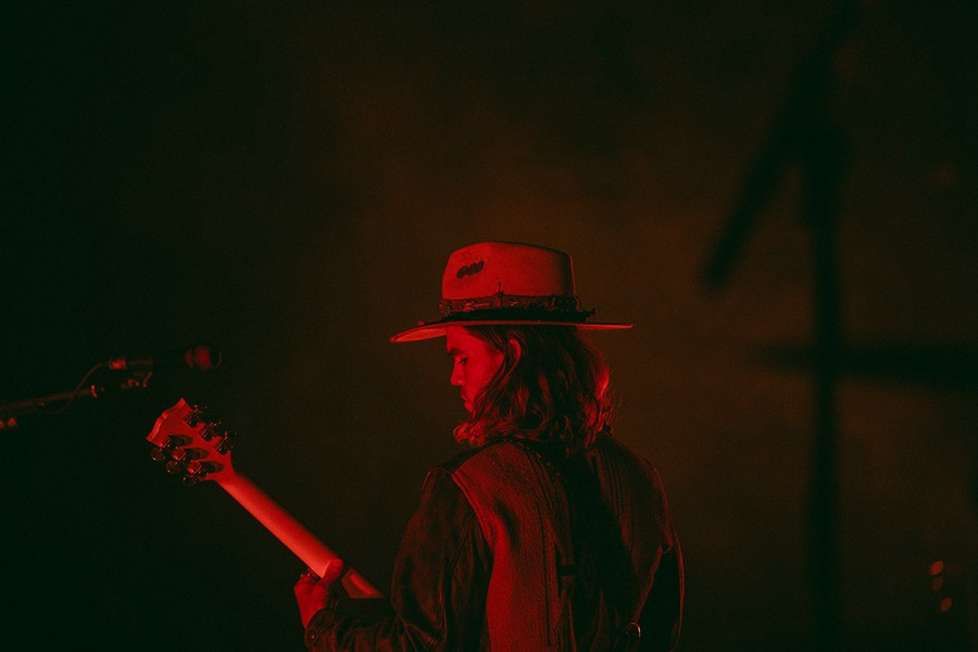 24个复古胶片风格摄影后期人文扫街风光人像旅拍LR预设 PMV5 Lightroom Presets 2024 插件预设 第7张-素材湾丨精选海外优质设计素材资源 24个复古胶片风格摄影后期人文扫街风光人像旅拍LR预设 PMV5 Lightroom Presets 2024 插件预设 sucaiwan.com