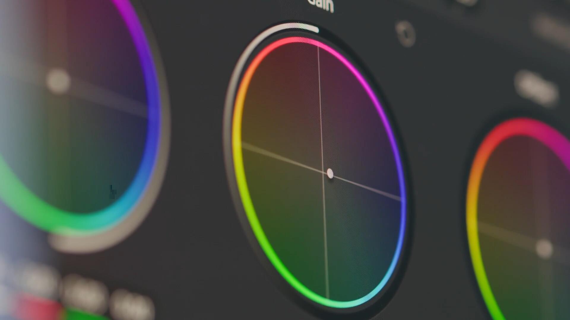 大师课程:达芬奇19完整视频编辑色彩分级电影制作人、剪辑师、创作者视频课程 DaVinci Resolve 19 Masterclass 设计教程 第7张-素材湾丨精选海外优质设计素材资源 大师课程:达芬奇19完整视频编辑色彩分级电影制作人、剪辑师、创作者视频课程 DaVinci Resolve 19 Masterclass 设计教程 sucaiwan.com