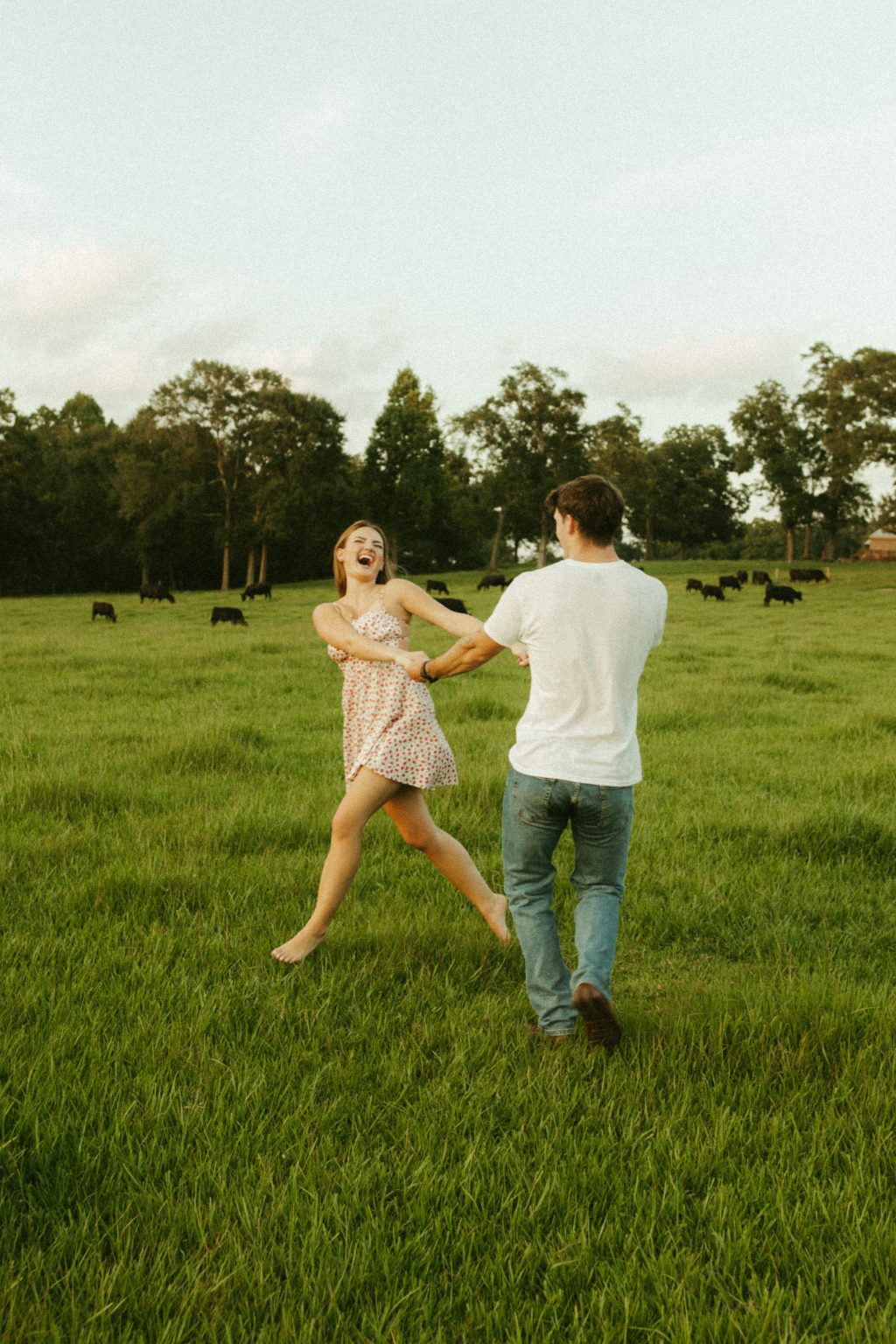 复古宝丽来35mm胶片梦幻温暖底色Lightroom调色预设 Katie Bertagnolli: Like Yesterday 插件预设 第6张-素材湾丨精选海外优质设计素材资源 复古宝丽来35mm胶片梦幻温暖底色Lightroom调色预设 Katie Bertagnolli: Like Yesterday 插件预设 sucaiwan.com