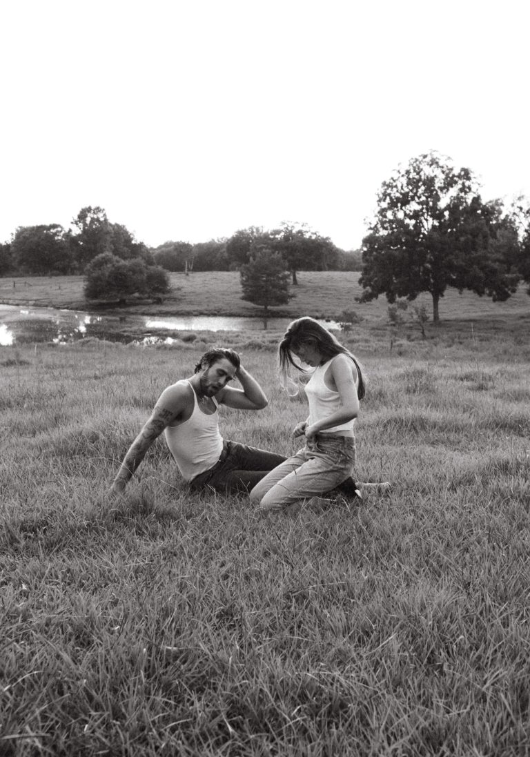 复古宝丽来35mm胶片梦幻温暖底色Lightroom调色预设 Katie Bertagnolli: Like Yesterday 插件预设 第10张-素材湾丨精选海外优质设计素材资源 复古宝丽来35mm胶片梦幻温暖底色Lightroom调色预设 Katie Bertagnolli: Like Yesterday 插件预设 sucaiwan.com