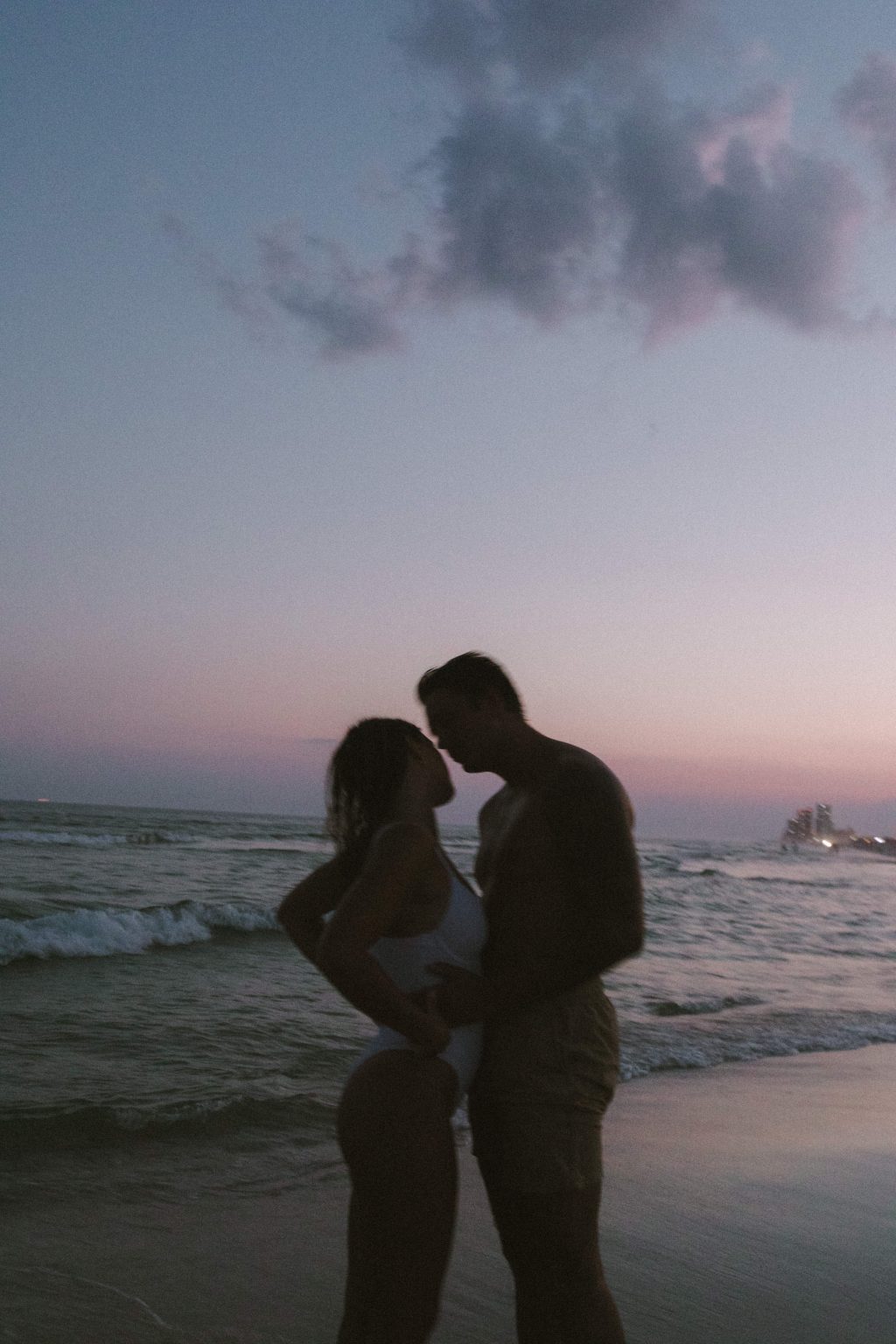 复古宝丽来35mm胶片梦幻温暖底色Lightroom调色预设 Katie Bertagnolli: Like Yesterday 插件预设 第12张-素材湾丨精选海外优质设计素材资源 复古宝丽来35mm胶片梦幻温暖底色Lightroom调色预设 Katie Bertagnolli: Like Yesterday 插件预设 sucaiwan.com