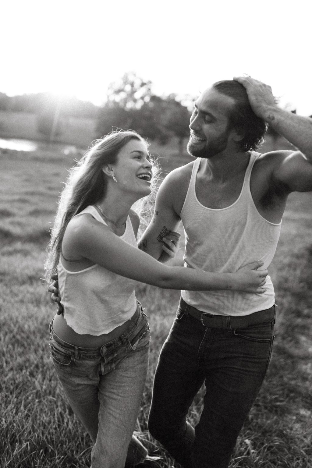 复古宝丽来35mm胶片梦幻温暖底色Lightroom调色预设 Katie Bertagnolli: Like Yesterday 插件预设 第15张-素材湾丨精选海外优质设计素材资源 复古宝丽来35mm胶片梦幻温暖底色Lightroom调色预设 Katie Bertagnolli: Like Yesterday 插件预设 sucaiwan.com