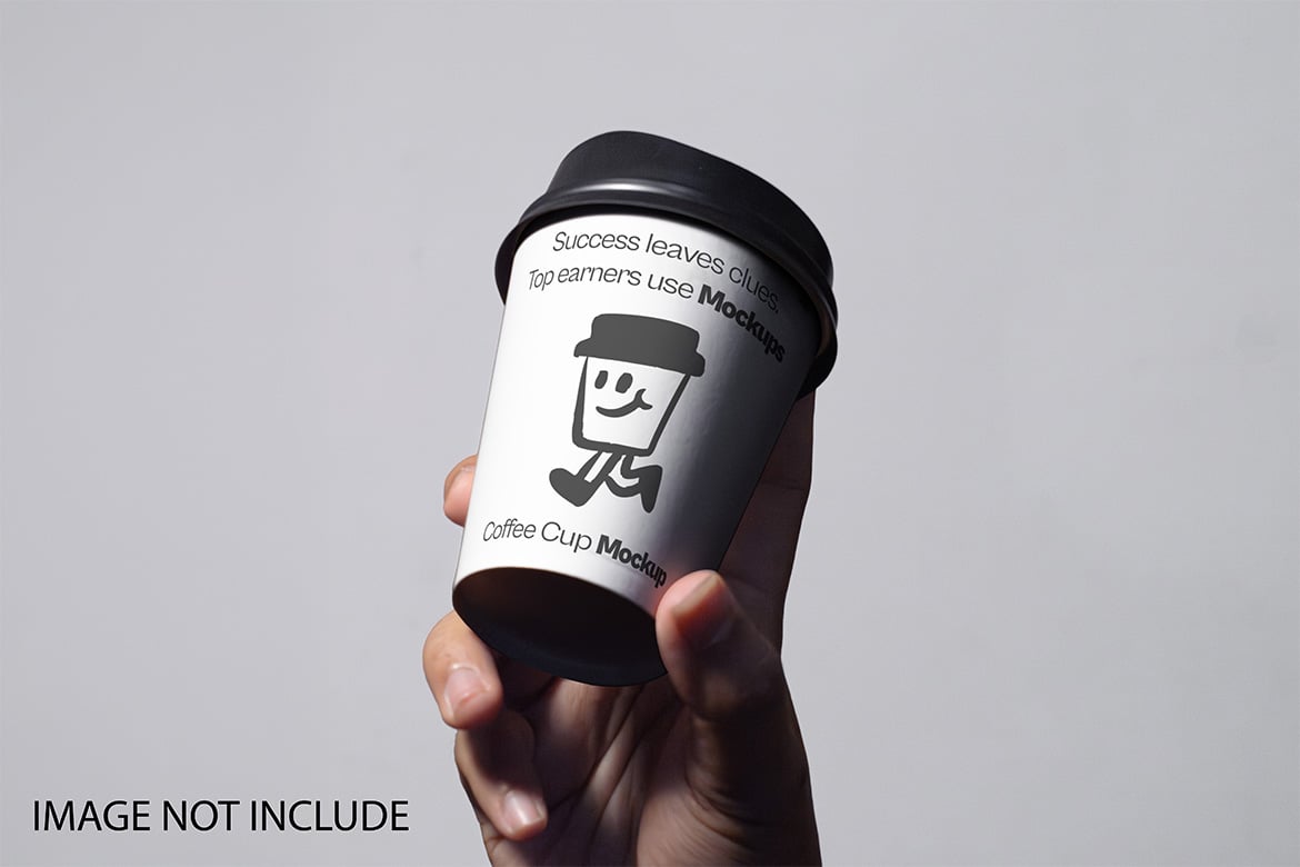 真实手持一次性外卖咖啡奶茶果汁饮料纸杯设计PS展示贴图样机模板Coffee Cup Mockup – VOL 样机素材 sucaiwan.com