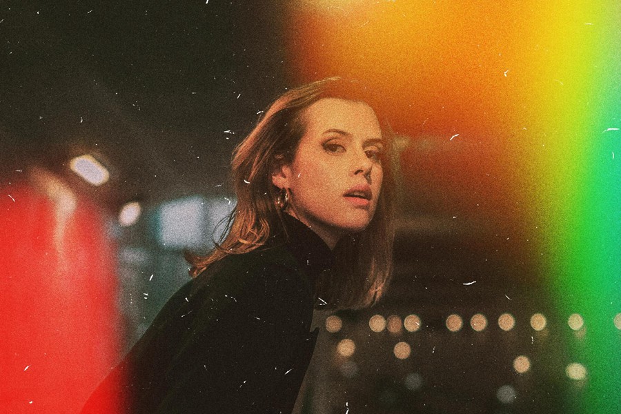 复古做旧划痕漏光照片效果ps特效滤镜样机 Light Leaks Photo Effect 插件预设 第5张-素材湾丨精选海外优质设计素材资源 复古做旧划痕漏光照片效果ps特效滤镜样机 Light Leaks Photo Effect 插件预设 sucaiwan.com