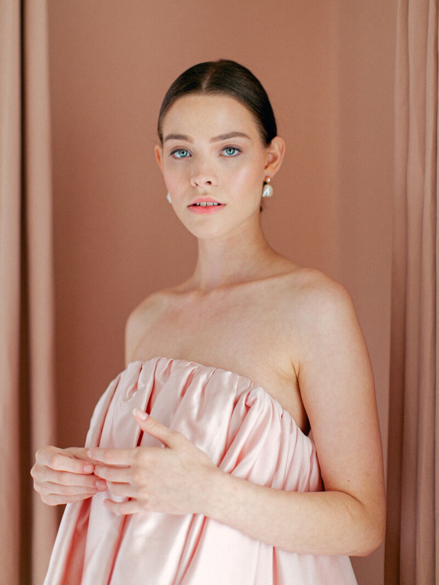 色彩鲜艳明亮桃红色婚礼肖像摄影照片调色Lightroom预设Kindred – The Storey Collection – True Colors 插件预设 第20张-素材湾丨精选海外优质设计素材资源 色彩鲜艳明亮桃红色婚礼肖像摄影照片调色Lightroom预设Kindred – The Storey Collection – True Colors 插件预设 sucaiwan.com