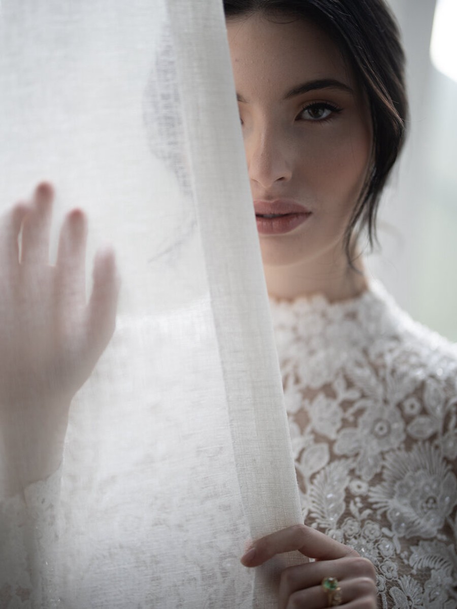 色彩鲜艳明亮桃红色婚礼肖像摄影照片调色Lightroom预设Kindred – The Storey Collection – True Colors 插件预设 第31张-素材湾丨精选海外优质设计素材资源 色彩鲜艳明亮桃红色婚礼肖像摄影照片调色Lightroom预设Kindred – The Storey Collection – True Colors 插件预设 sucaiwan.com