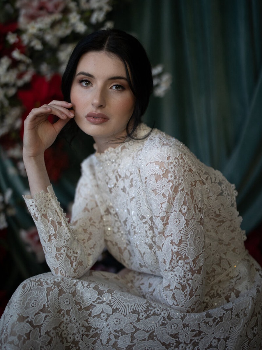 色彩鲜艳明亮桃红色婚礼肖像摄影照片调色Lightroom预设Kindred – The Storey Collection – True Colors 插件预设 第33张-素材湾丨精选海外优质设计素材资源 色彩鲜艳明亮桃红色婚礼肖像摄影照片调色Lightroom预设Kindred – The Storey Collection – True Colors 插件预设 sucaiwan.com