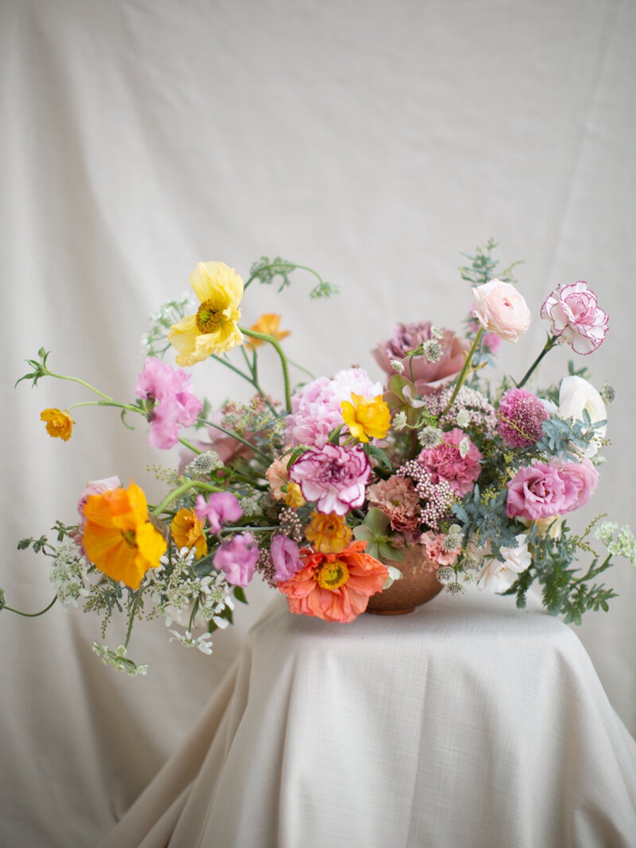 色彩鲜艳明亮桃红色婚礼肖像摄影照片调色Lightroom预设Kindred – The Storey Collection – True Colors 插件预设 第35张-素材湾丨精选海外优质设计素材资源 色彩鲜艳明亮桃红色婚礼肖像摄影照片调色Lightroom预设Kindred – The Storey Collection – True Colors 插件预设 sucaiwan.com