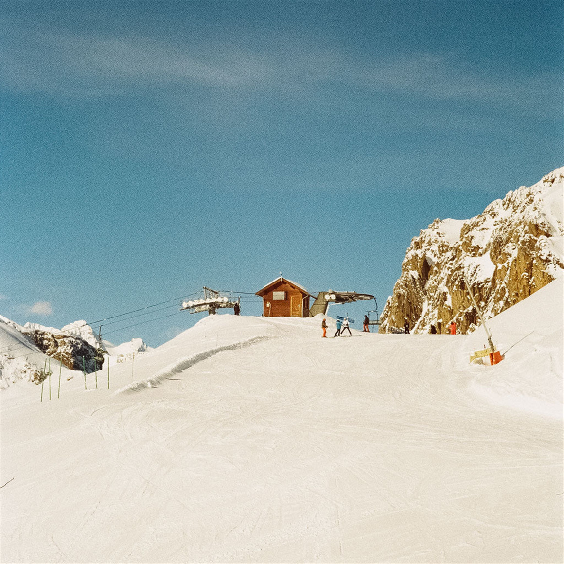 经典魅力一键式真实胶片电影美学怀旧色调胶片摄影Capture One飞思调色预设 ClassicFilm 2 Pro — Capture One Edition 插件预设 第24张-素材湾丨精选海外优质设计素材资源 经典魅力一键式真实胶片电影美学怀旧色调胶片摄影Capture One飞思调色预设 ClassicFilm 2 Pro — Capture One Edition 插件预设 sucaiwan.com