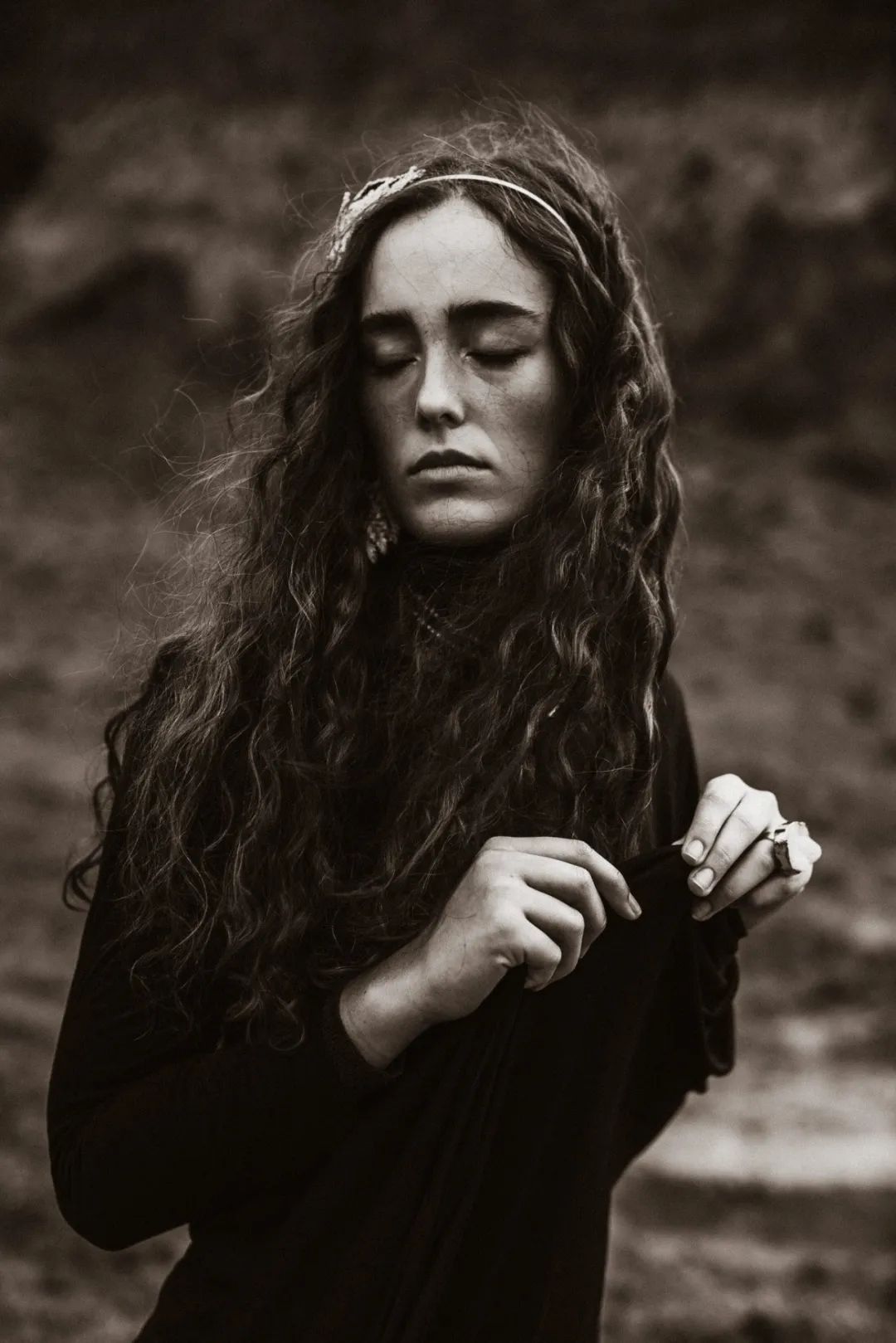 80/90年代夏日田野航海星空温暖色调人像摄影Lightroom调色预设 Archipelago - NOMAD LR/ACR PRESETS + PROFILES 插件预设 sucaiwan.com