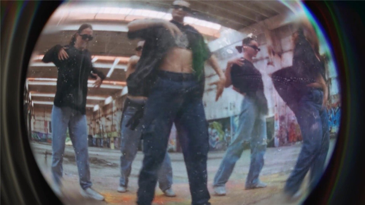 PR模板：10个老式复古相机鱼眼镜头变形扭曲照片视频效果模板 , sucaiwan.com