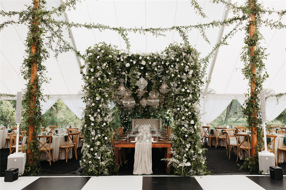 永恒清新温暖黑白色调婚礼情侣摄影照片调色Lightroom预设包G-Presets x Janelle Elise 2 插件预设 第3张-素材湾丨精选海外优质设计素材资源 永恒清新温暖黑白色调婚礼情侣摄影照片调色Lightroom预设包G-Presets x Janelle Elise 2 插件预设 sucaiwan.com