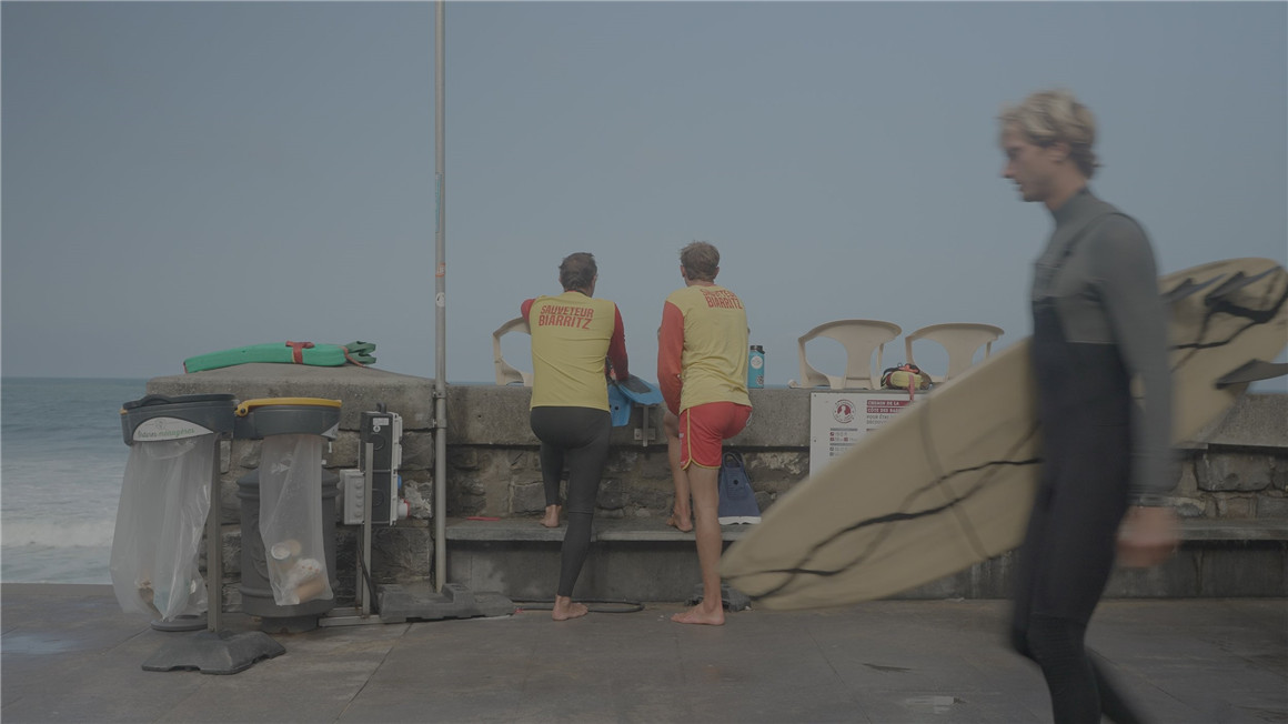 One Click Powergrade — Andrew Paul 热门复古电影美学胶片模拟一键式达芬奇调色节点 插件预设 sucaiwan.com