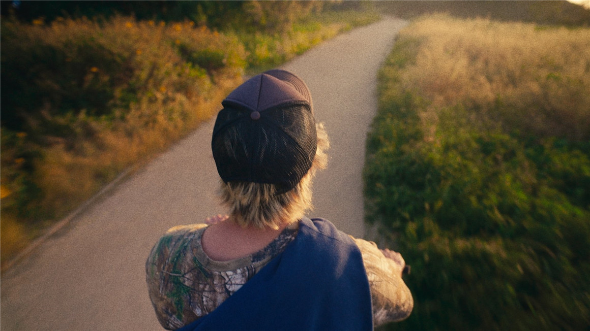 One Click Powergrade — Andrew Paul 热门复古电影美学胶片模拟一键式达芬奇调色节点 插件预设 sucaiwan.com