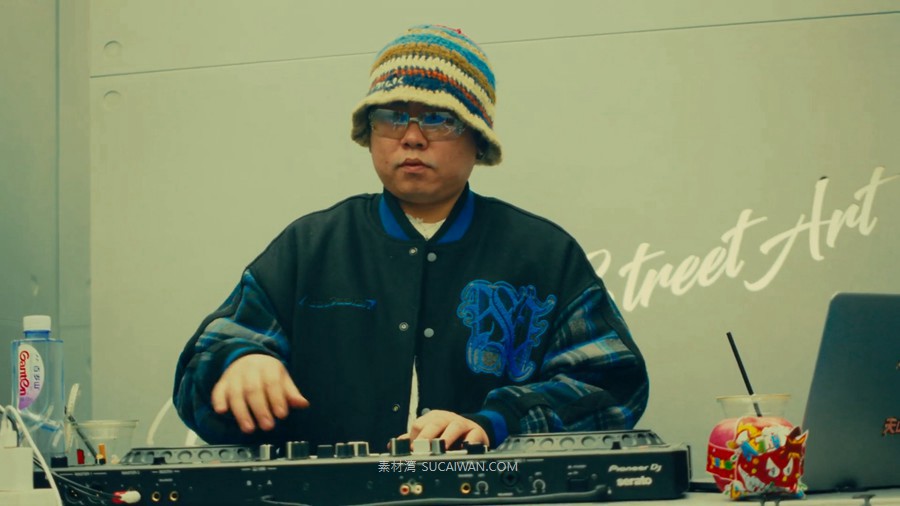 复古胶片模拟夜景氛围黑暗色调达芬奇调色节点 CINEPRINT POWERGRADE , 第8张-素材湾丨精选海外优质设计素材资源 复古胶片模拟夜景氛围黑暗色调达芬奇调色节点 CINEPRINT POWERGRADE , sucaiwan.com