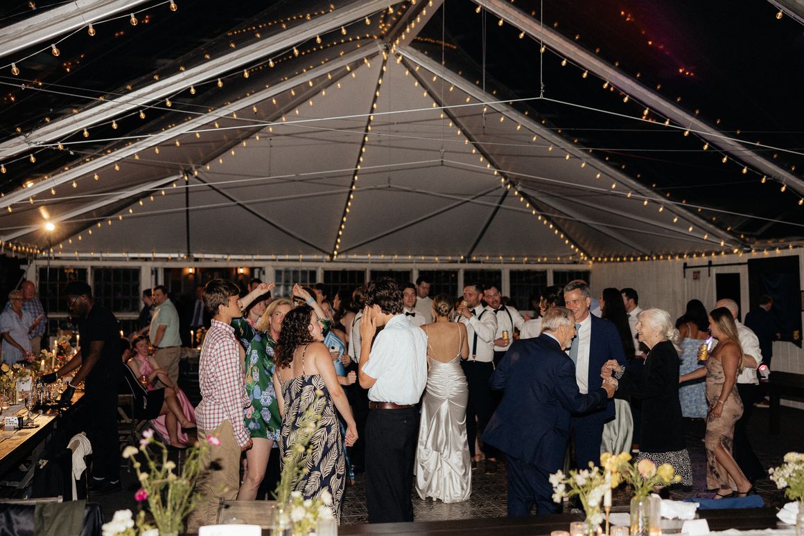 LR预设:全新纪实感情绪氛围婚礼人像摄影Lightroom调色预设 Ashlyn Stott Presets ~ Collection 2 , 第11张-素材湾丨精选海外优质设计素材资源 LR预设:全新纪实感情绪氛围婚礼人像摄影Lightroom调色预设 Ashlyn Stott Presets ~ Collection 2 , sucaiwan.com