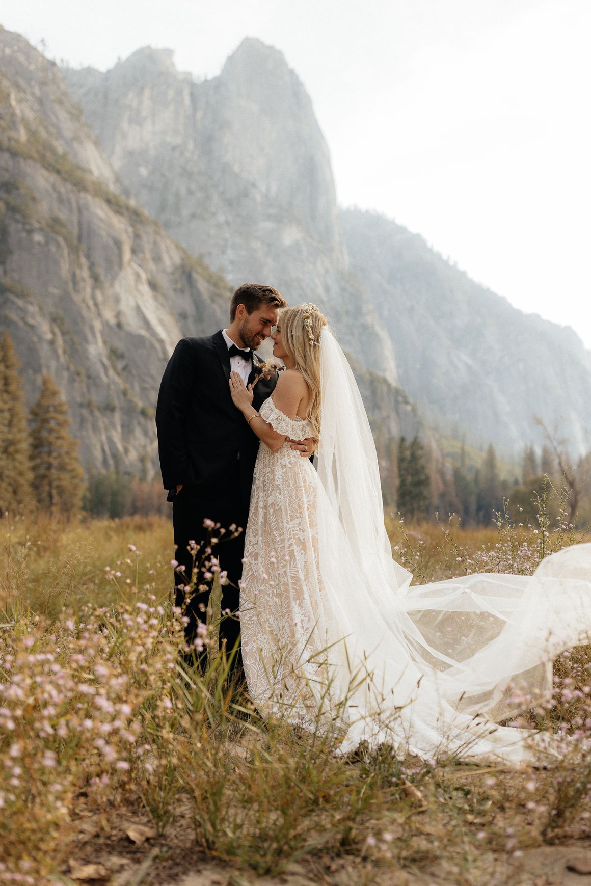 LR预设:全新纪实感情绪氛围婚礼人像摄影Lightroom调色预设 Ashlyn Stott Presets ~ Collection 2 , 第19张-素材湾丨精选海外优质设计素材资源 LR预设:全新纪实感情绪氛围婚礼人像摄影Lightroom调色预设 Ashlyn Stott Presets ~ Collection 2 , sucaiwan.com