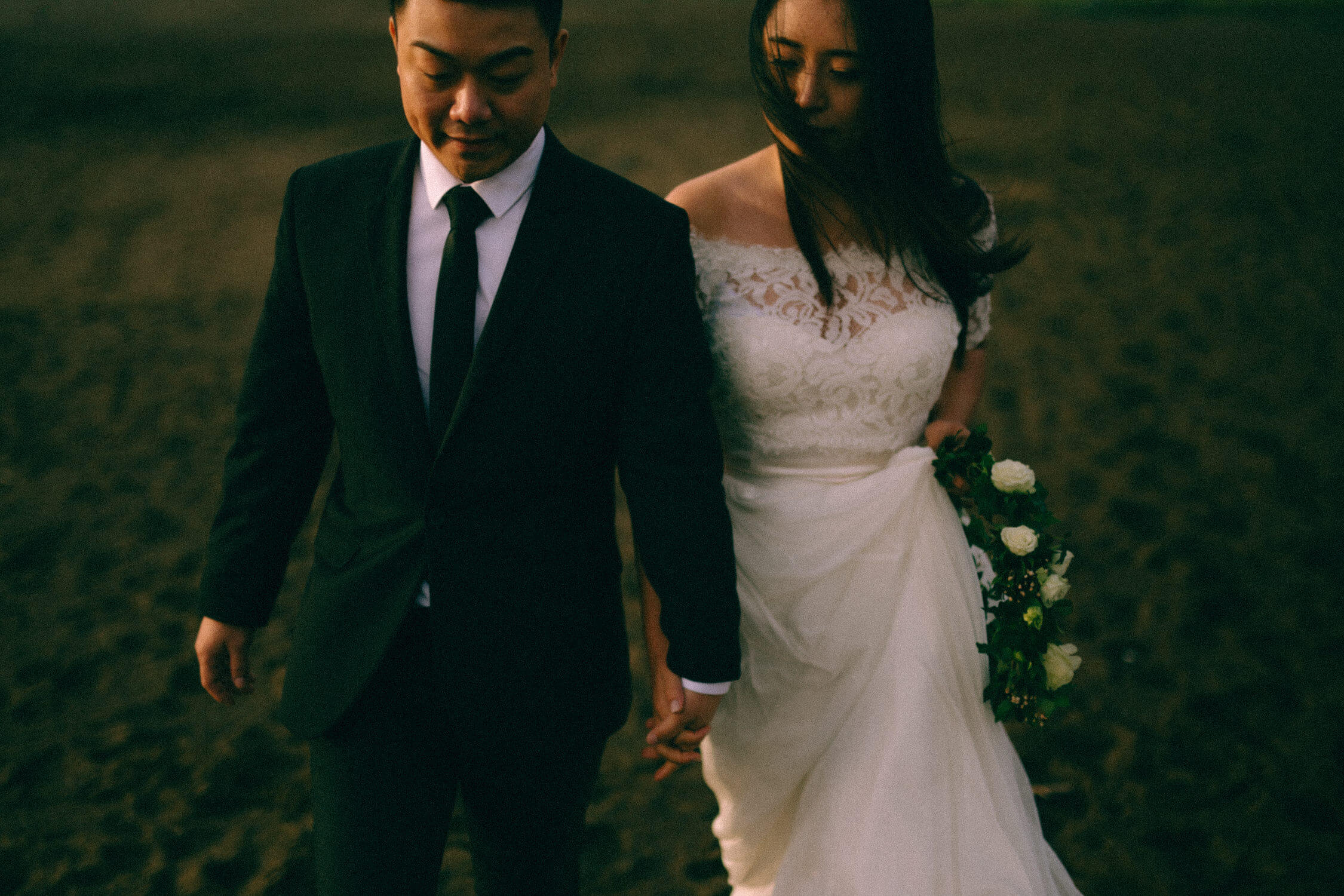 20个复古怀旧经典美学胶片鲜艳浓郁人文扫街风光摄影后期电脑端手机端LR预设 G-Presets - Analog Days , 第7张-素材湾丨精选海外优质设计素材资源 20个复古怀旧经典美学胶片鲜艳浓郁人文扫街风光摄影后期电脑端手机端LR预设 G-Presets - Analog Days , sucaiwan.com