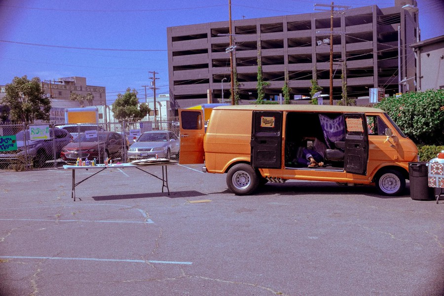 复古70年代胶片模拟鲜艳浓郁色彩城市人文扫街叙事人像风光LR预设 Maris Jones - The 70s - Nostalgic , 第8张-素材湾丨精选海外优质设计素材资源 复古70年代胶片模拟鲜艳浓郁色彩城市人文扫街叙事人像风光LR预设 Maris Jones - The 70s - Nostalgic , sucaiwan.com