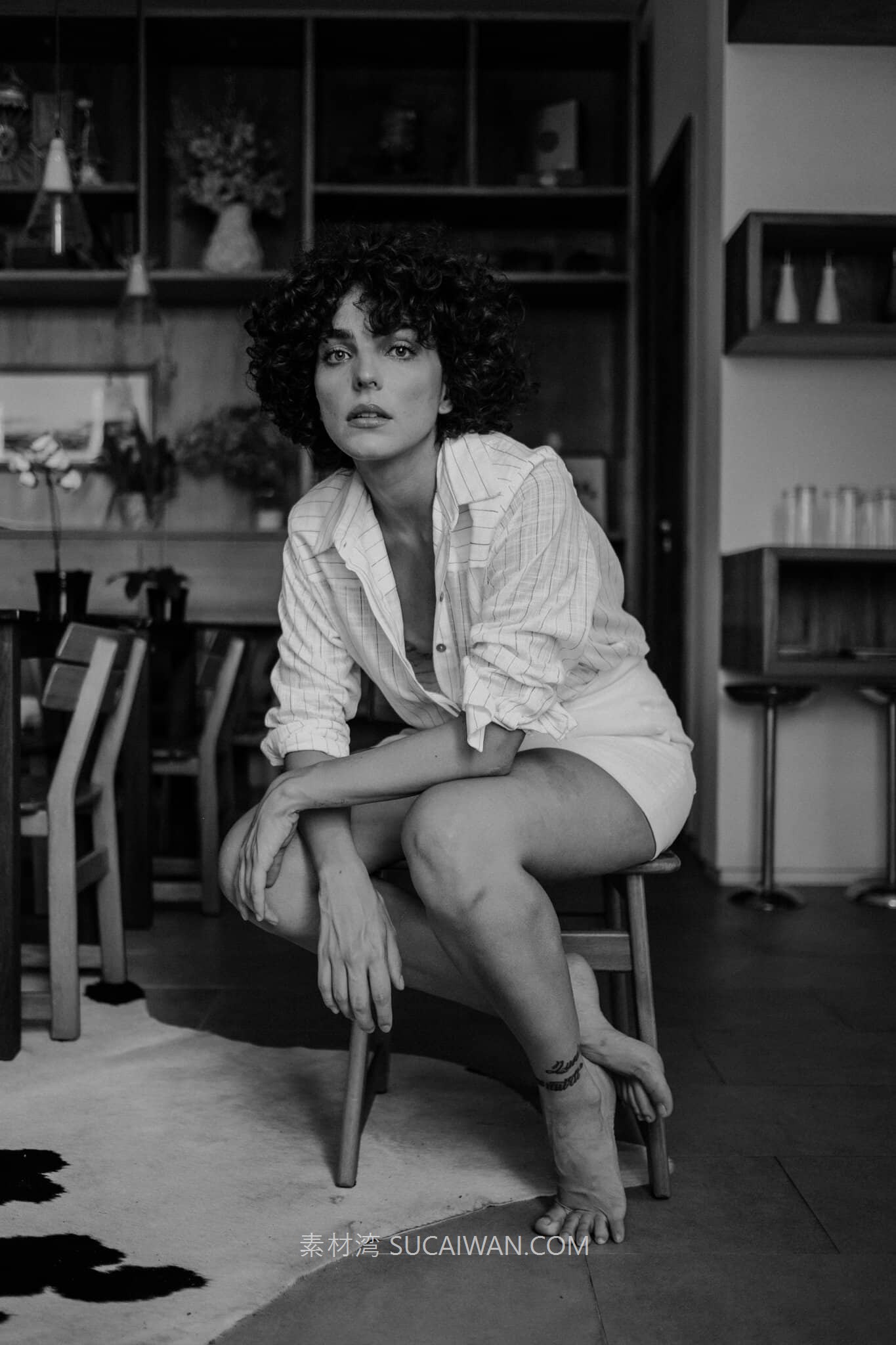 高级风格化淡金色黑白柔和复古人物肖像写真照片调色Lightroom预设包Archipelago – North Star Presets 插件预设 第5张-素材湾丨精选海外优质设计素材资源 高级风格化淡金色黑白柔和复古人物肖像写真照片调色Lightroom预设包Archipelago – North Star Presets 插件预设 sucaiwan.com