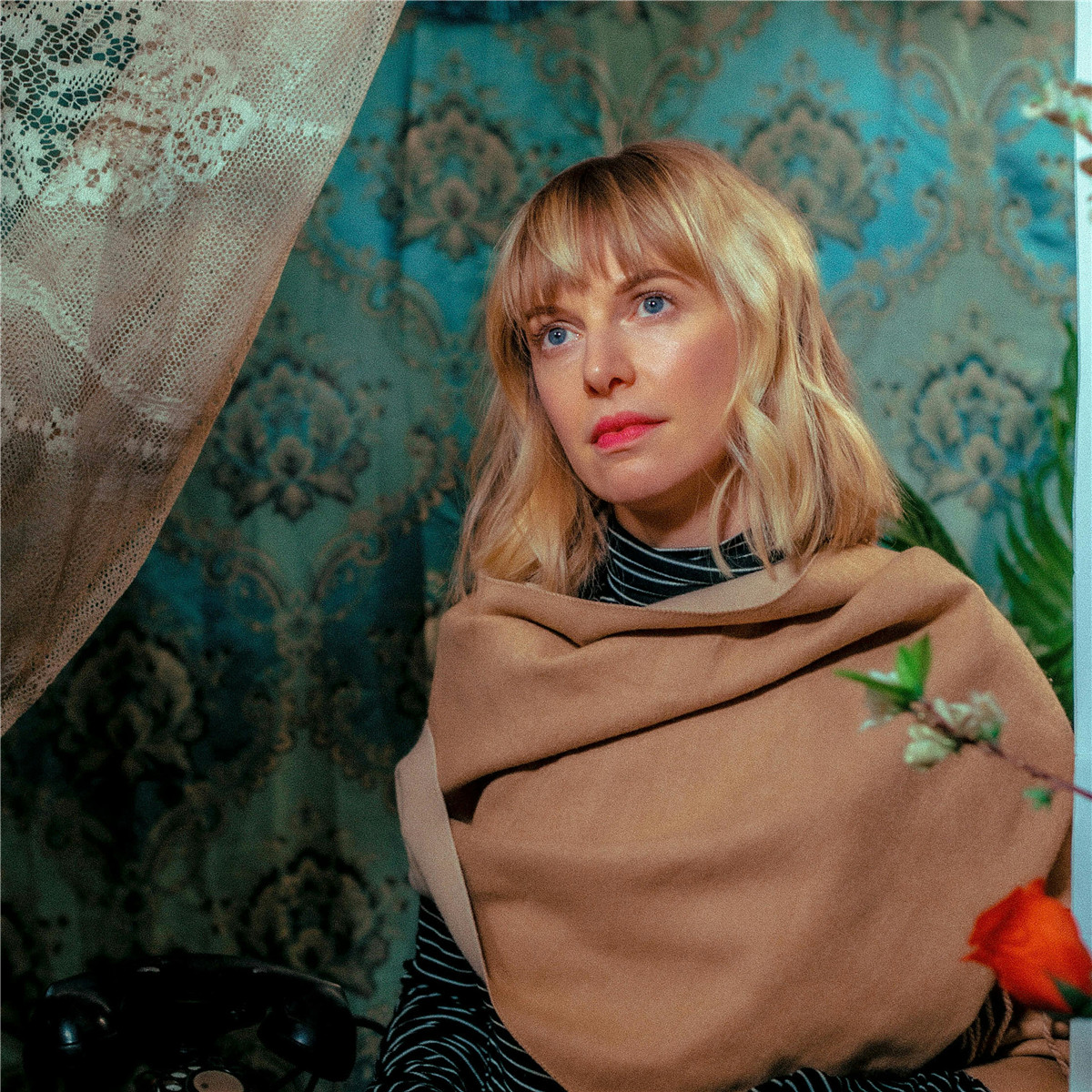 复古70年代胶片模拟鲜艳浓郁色彩城市人文扫街叙事人像风光LR预设 Maris Jones - The 70s - Nostalgic , 第13张-素材湾丨精选海外优质设计素材资源 复古70年代胶片模拟鲜艳浓郁色彩城市人文扫街叙事人像风光LR预设 Maris Jones - The 70s - Nostalgic , sucaiwan.com