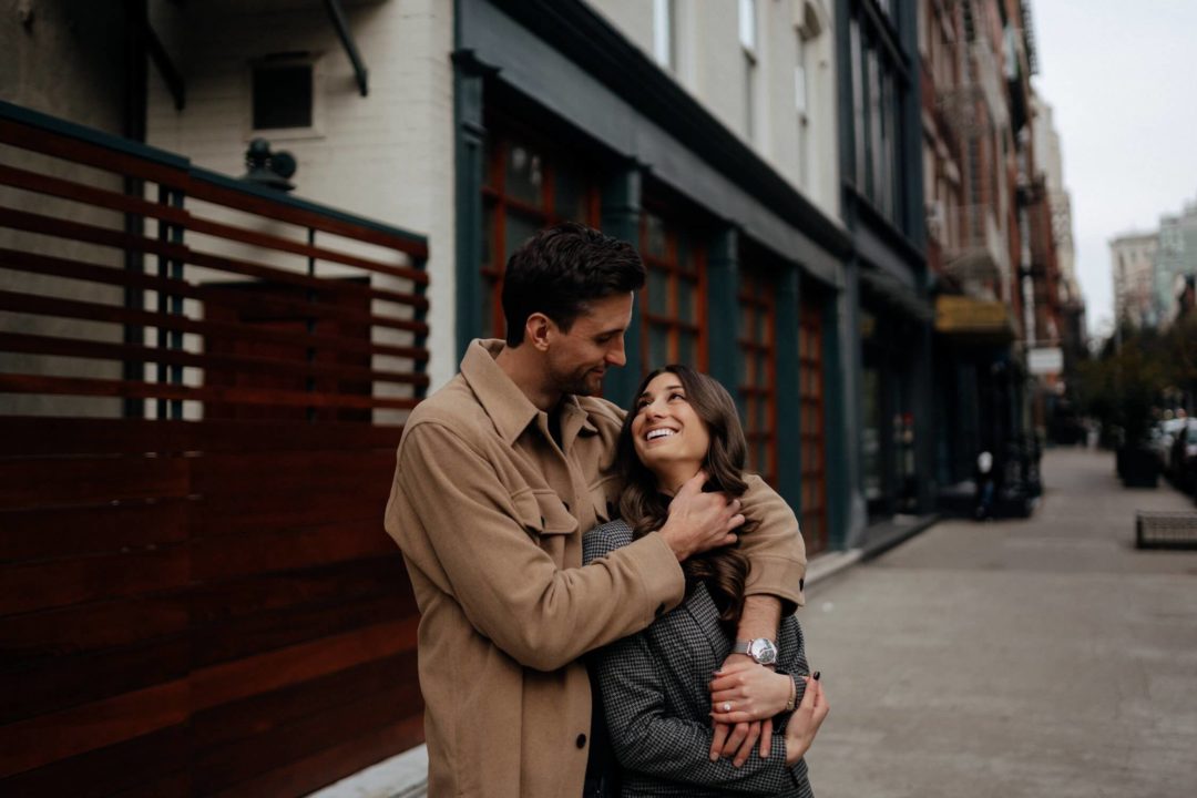 复古怀旧电影胶片模拟颗粒晕影纹理人文扫街LR调色预设 G-Presets - Deidre and Jon Presets 插件预设 第5张-素材湾丨精选海外优质设计素材资源 复古怀旧电影胶片模拟颗粒晕影纹理人文扫街LR调色预设 G-Presets - Deidre and Jon Presets 插件预设 sucaiwan.com