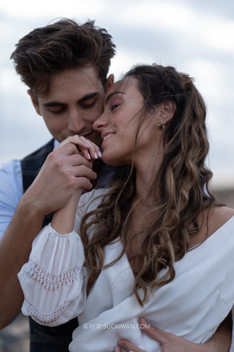 永恒纯粹原始美学电影级户外婚礼情侣肖像摄影照片调色Lightroom预设Archipelago – Vertias + Light Effects , 第21张-素材湾丨精选海外优质设计素材资源 永恒纯粹原始美学电影级户外婚礼情侣肖像摄影照片调色Lightroom预设Archipelago – Vertias + Light Effects , sucaiwan.com