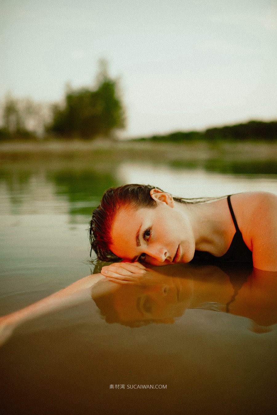 顶级ins风国外柯达Cinestill 800T/Gold 200/Portra 400胶片颗粒模拟电影美学扫街照片调色Lr预设/Ps动作 The Classic Presets – Classic ECN-2 2025 , sucaiwan.com