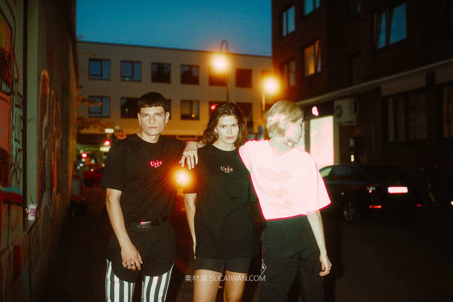 顶级ins风国外柯达Cinestill 800T/Gold 200/Portra 400胶片颗粒模拟电影美学扫街照片调色Lr预设/Ps动作 The Classic Presets – Classic ECN-2 2025 , sucaiwan.com