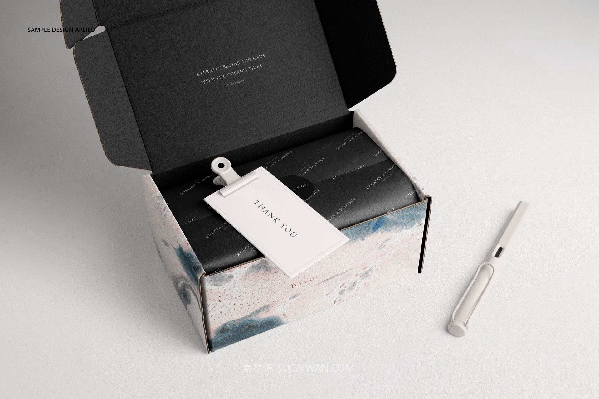 7款时尚服装鞋包装纸盒快递盒包装袋胶带VI设计展示效果图PSD样机模板Noissue Mailing Box Mockup Set v2 , sucaiwan.com