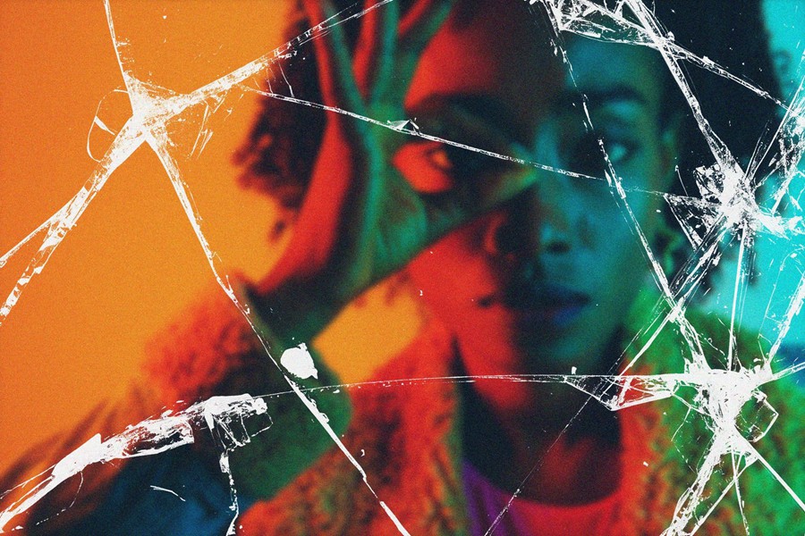 玻璃破碎效果海报封面设计PSD模板样机 Cracked Glass Overlay Textures , 第3张-素材湾丨精选海外优质设计素材资源 玻璃破碎效果海报封面设计PSD模板样机 Cracked Glass Overlay Textures , sucaiwan.com