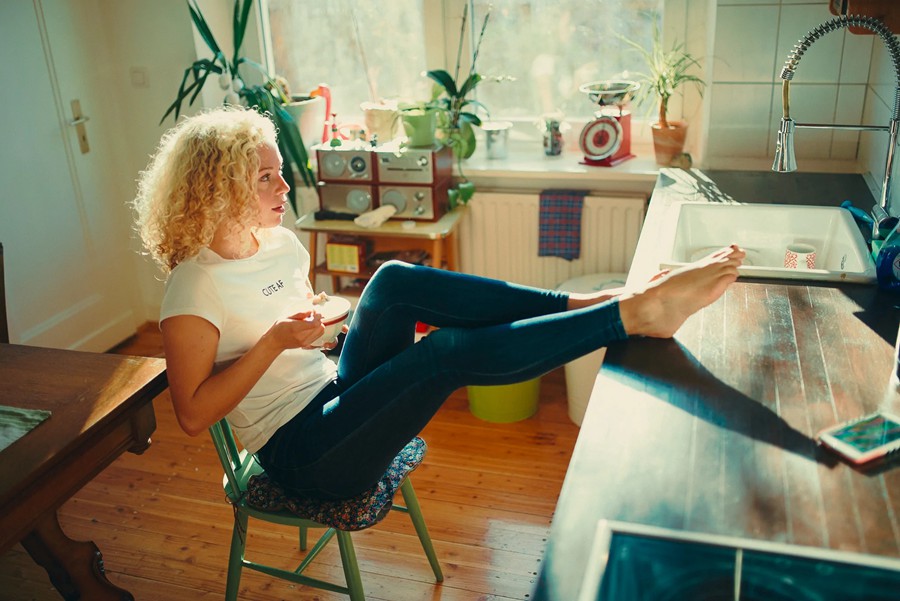 复古柯达250D/500T胶片模拟旅拍人像城市人文扫街摄影后期LR预设+光晕动作 TCP The Classic Presets - 16mm CineStock Edition II , 第8张-素材湾丨精选海外优质设计素材资源 复古柯达250D/500T胶片模拟旅拍人像城市人文扫街摄影后期LR预设+光晕动作 TCP The Classic Presets - 16mm CineStock Edition II , sucaiwan.com