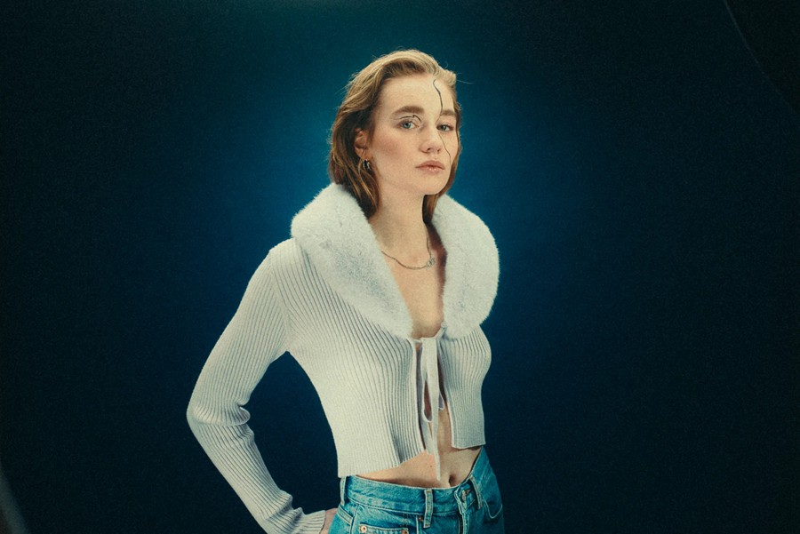 复古柯达250D/500T胶片模拟旅拍人像城市人文扫街摄影后期LR预设+光晕动作 TCP The Classic Presets - 16mm CineStock Edition II , 第11张-素材湾丨精选海外优质设计素材资源 复古柯达250D/500T胶片模拟旅拍人像城市人文扫街摄影后期LR预设+光晕动作 TCP The Classic Presets - 16mm CineStock Edition II , sucaiwan.com