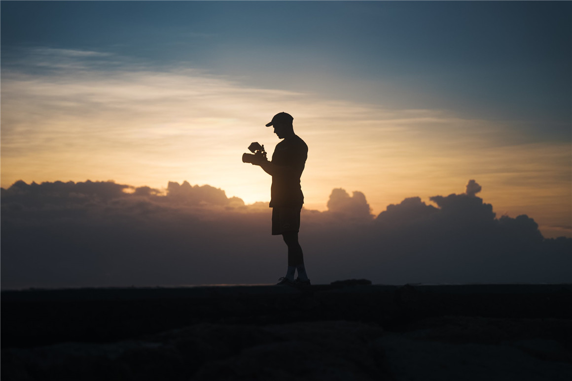 Luca Epifany Filmic LUTS 热门胶片电影美学旅拍电氛围感LUT+PoweGrade调色节点 插件预设 第4张-素材湾丨精选海外优质设计素材资源 Luca Epifany Filmic LUTS 热门胶片电影美学旅拍电氛围感LUT+PoweGrade调色节点 插件预设 sucaiwan.com