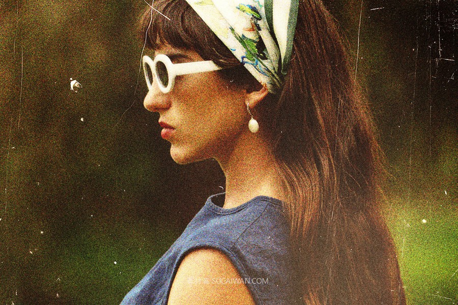 复古划痕电影照片效果ps特效滤镜样机 Retro Vibes Film Photo Effect , 第5张-素材湾丨精选海外优质设计素材资源 复古划痕电影照片效果ps特效滤镜样机 Retro Vibes Film Photo Effect , sucaiwan.com