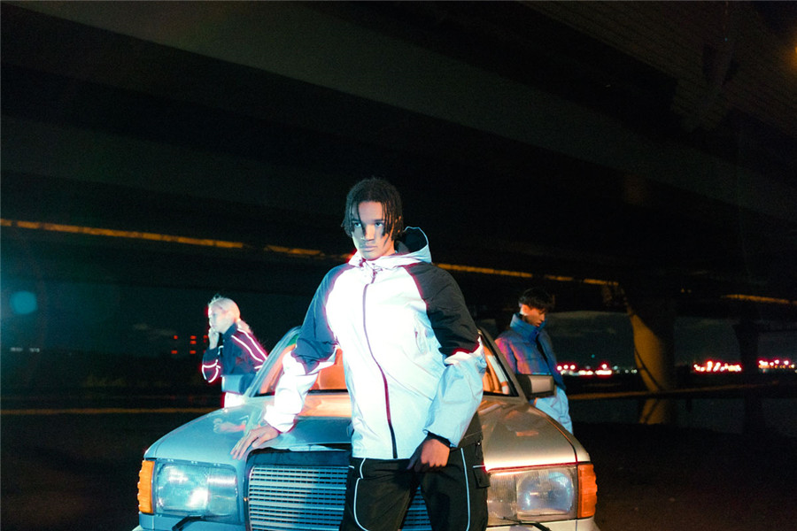 Cinegrading – +Cine FilmX Presets & Actions 复古老式柯达胶片彩色负片颗粒色偏光晕电影级照片调色LR预设+PS动作素材 插件预设 第6张-素材湾丨精选海外优质设计素材资源 Cinegrading – +Cine FilmX Presets & Actions 复古老式柯达胶片彩色负片颗粒色偏光晕电影级照片调色LR预设+PS动作素材 插件预设 sucaiwan.com