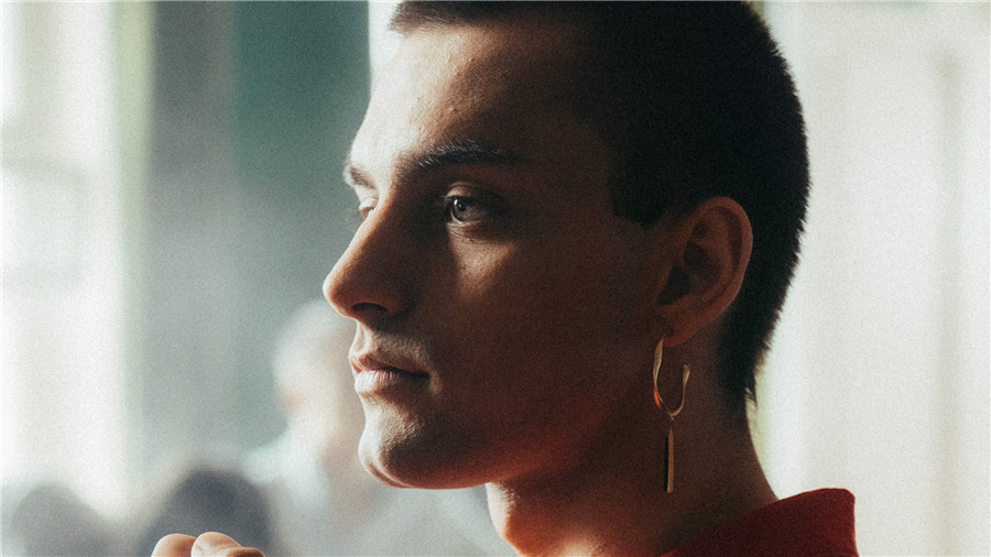 Cinegrading – +Cine FilmX Presets & Actions 复古老式柯达胶片彩色负片颗粒色偏光晕电影级照片调色LR预设+PS动作素材 插件预设 第3张-素材湾丨精选海外优质设计素材资源 Cinegrading – +Cine FilmX Presets & Actions 复古老式柯达胶片彩色负片颗粒色偏光晕电影级照片调色LR预设+PS动作素材 插件预设 sucaiwan.com