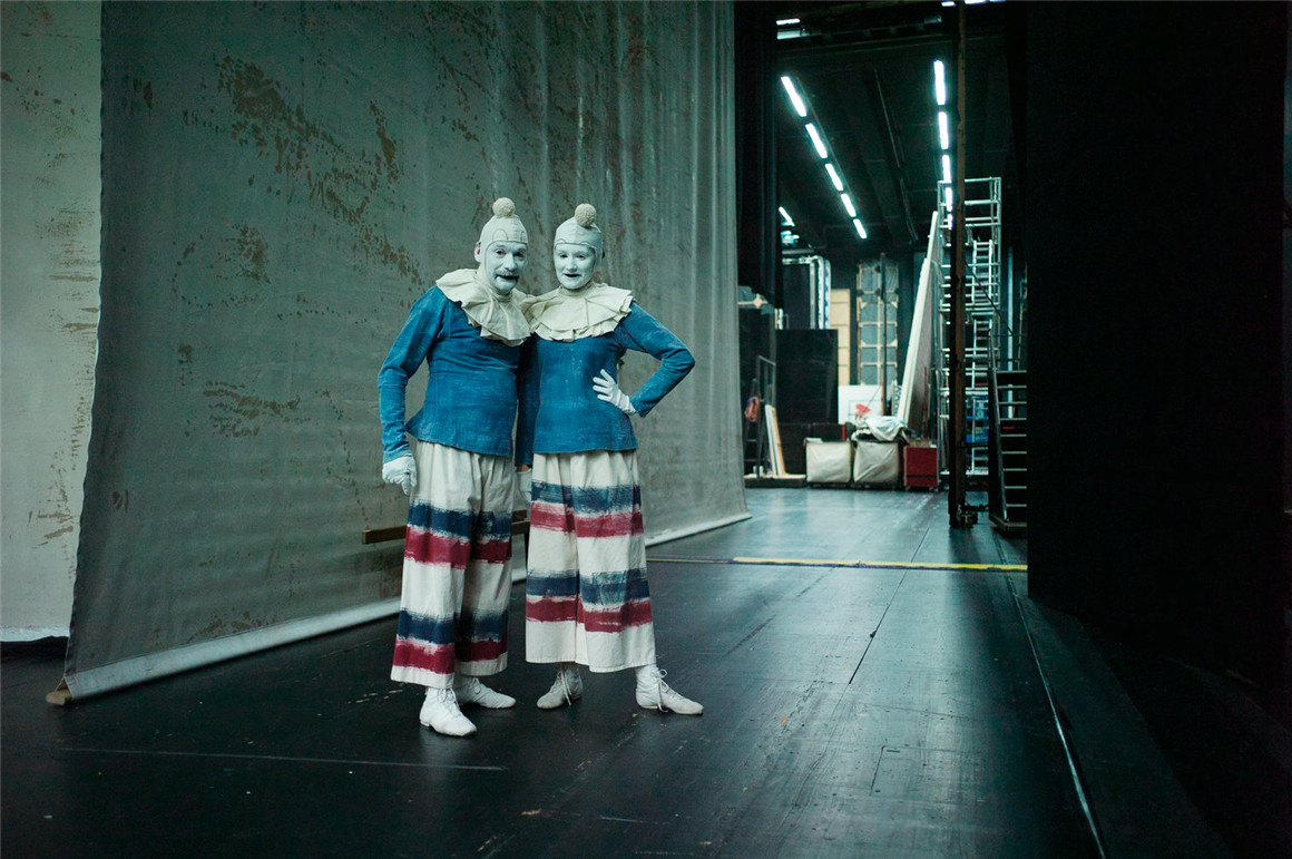 经典富士胶片模拟颗粒光晕城市人像风光摄影Lightroom调色预设 The Classic Presets - Classic X Film Simulations , 第12张-素材湾丨精选海外优质设计素材资源 经典富士胶片模拟颗粒光晕城市人像风光摄影Lightroom调色预设 The Classic Presets - Classic X Film Simulations , sucaiwan.com