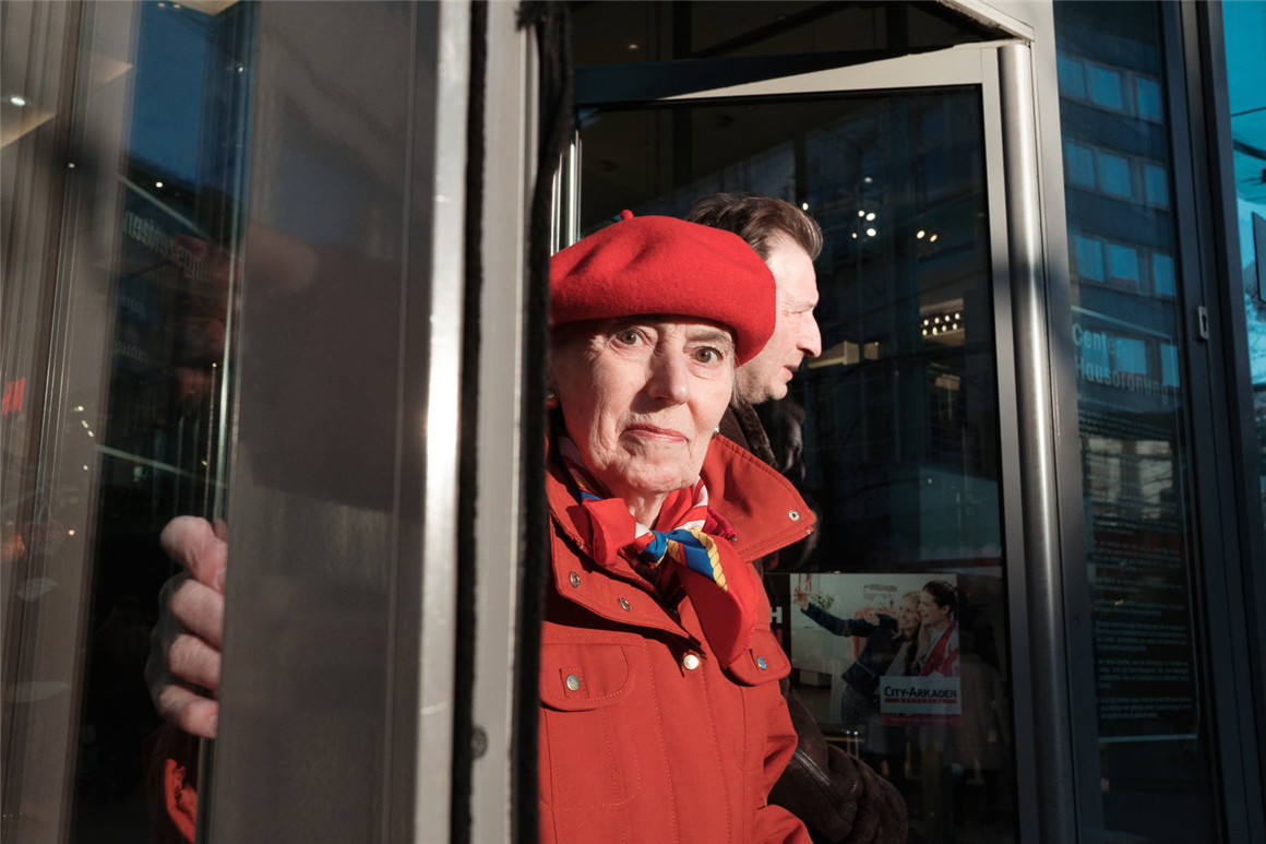 经典富士胶片模拟颗粒光晕城市人像风光摄影Lightroom调色预设 The Classic Presets - Classic X Film Simulations , 第14张-素材湾丨精选海外优质设计素材资源 经典富士胶片模拟颗粒光晕城市人像风光摄影Lightroom调色预设 The Classic Presets - Classic X Film Simulations , sucaiwan.com