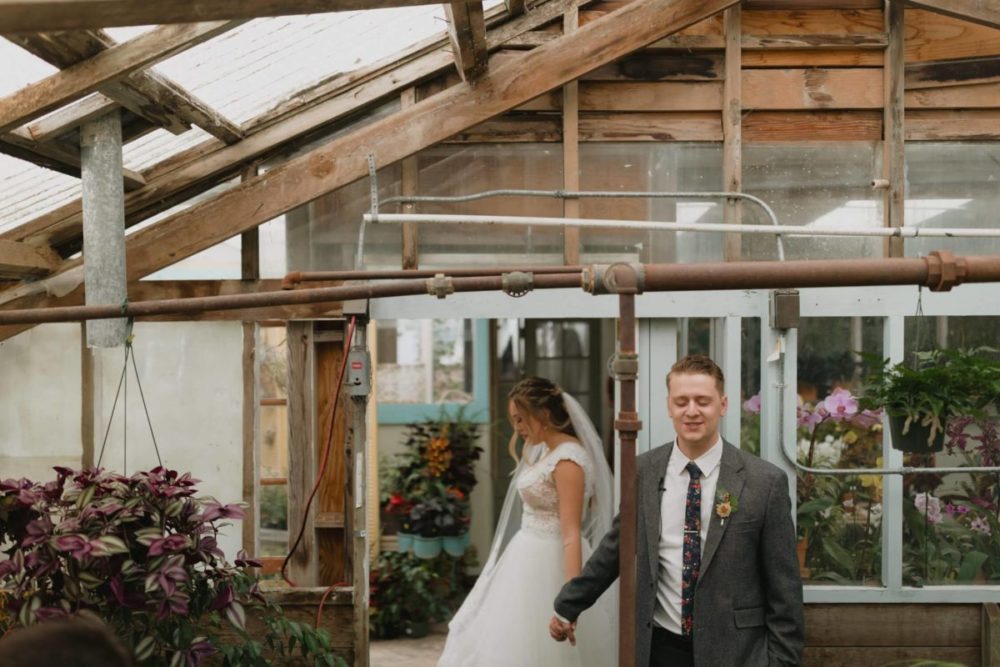 81款永恒真实色彩电影美感婚礼情侣人像摄影照片调色Lightroom预设包 G-Presets – Pack 06 , 第2张-素材湾丨精选海外优质设计素材资源 81款永恒真实色彩电影美感婚礼情侣人像摄影照片调色Lightroom预设包 G-Presets – Pack 06 , sucaiwan.com