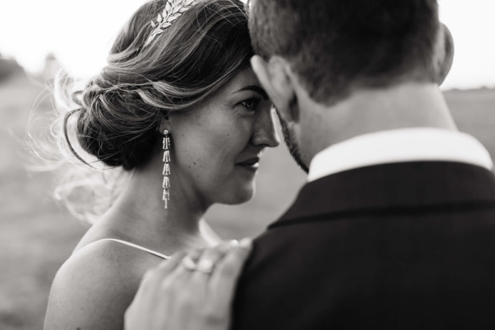 81款永恒真实色彩电影美感婚礼情侣人像摄影照片调色Lightroom预设包 G-Presets – Pack 06 , 第11张-素材湾丨精选海外优质设计素材资源 81款永恒真实色彩电影美感婚礼情侣人像摄影照片调色Lightroom预设包 G-Presets – Pack 06 , sucaiwan.com