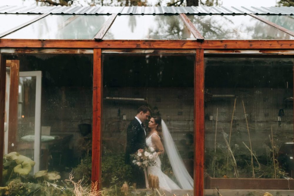 81款永恒真实色彩电影美感婚礼情侣人像摄影照片调色Lightroom预设包 G-Presets – Pack 06 , 第10张-素材湾丨精选海外优质设计素材资源 81款永恒真实色彩电影美感婚礼情侣人像摄影照片调色Lightroom预设包 G-Presets – Pack 06 , sucaiwan.com