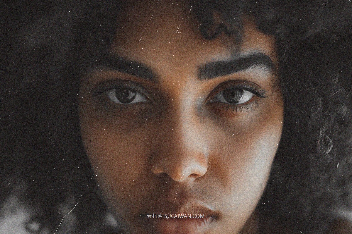 粒状划痕电影效果ps特效滤镜样机 Drama Cinema Effect , 第4张-素材湾丨精选海外优质设计素材资源 粒状划痕电影效果ps特效滤镜样机 Drama Cinema Effect , sucaiwan.com