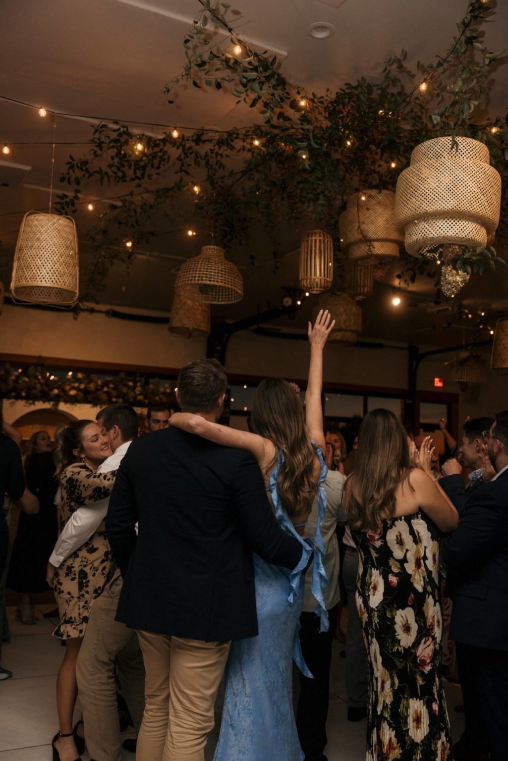 浪漫永恒怀旧婚礼结婚照户外摄影照片调色Lightroom预设 J SERIES PRESETS , sucaiwan.com