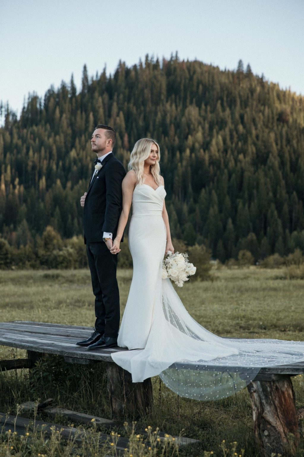 浪漫永恒怀旧婚礼结婚照户外摄影照片调色Lightroom预设 J SERIES PRESETS , sucaiwan.com