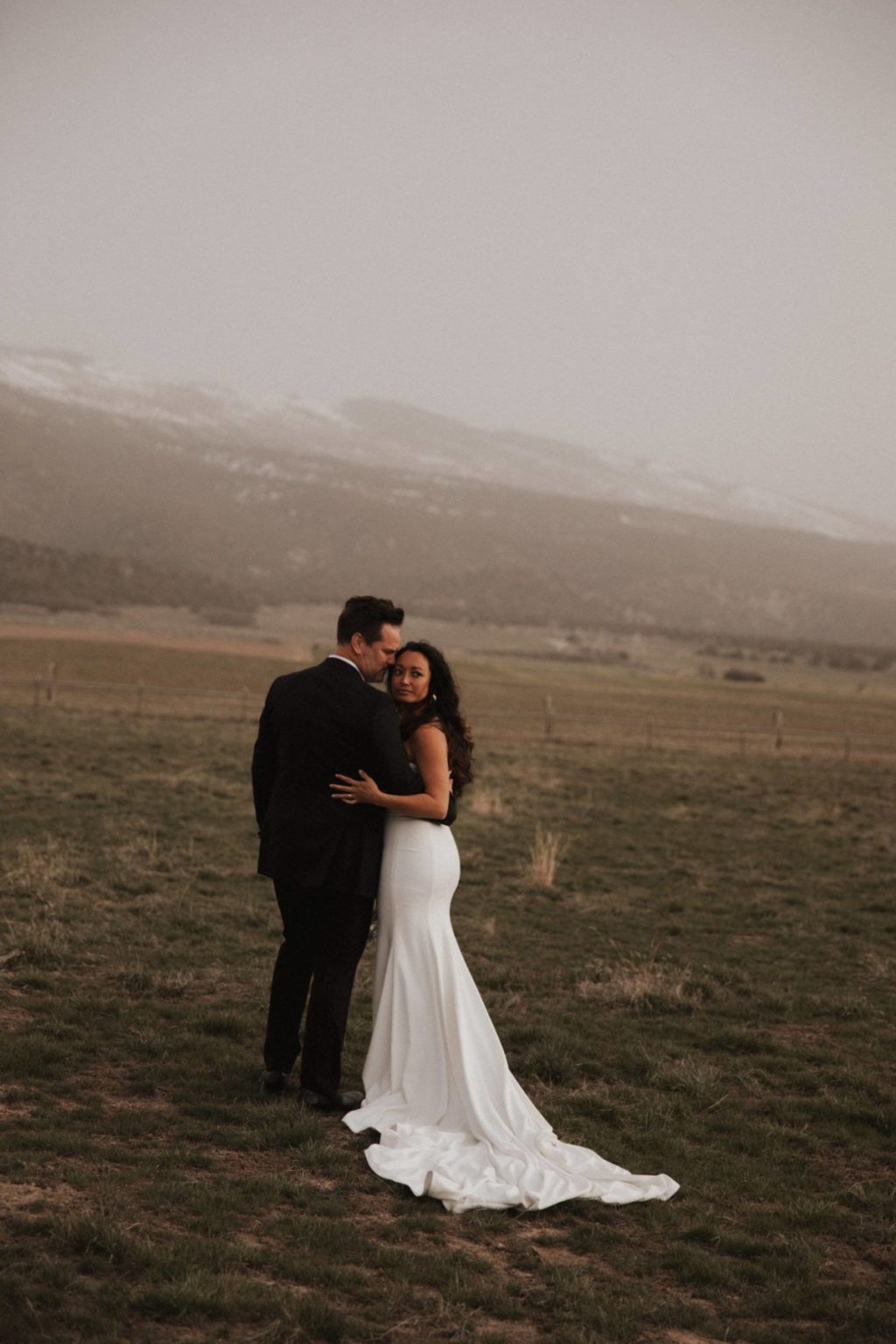 浪漫永恒怀旧婚礼结婚照户外摄影照片调色Lightroom预设 J SERIES PRESETS , sucaiwan.com