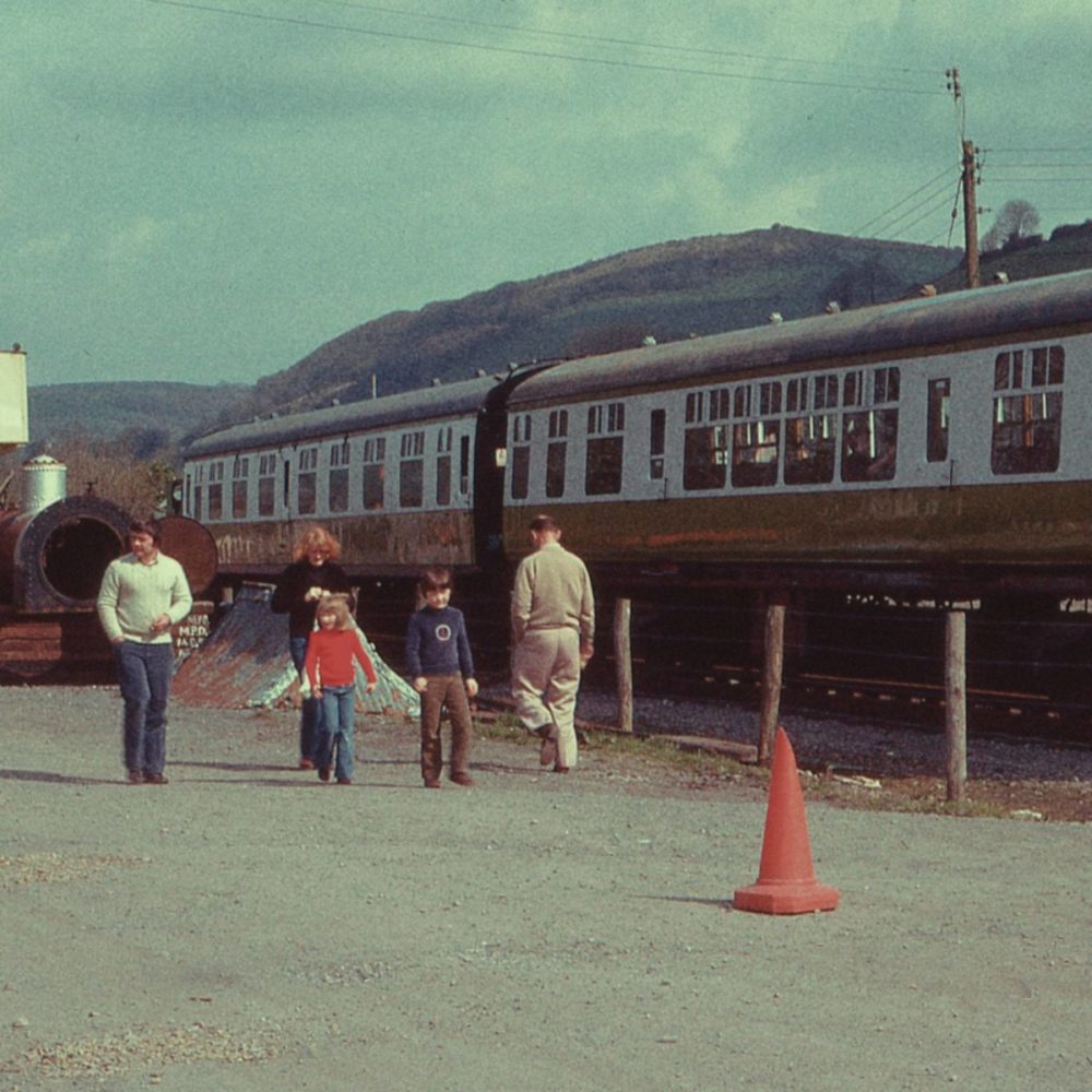 富士D65 16mm胶片颗粒模拟复古怀旧电影外观扫街照片调色Lightroom预设 Analogica Lab – FJI FPE D65 , sucaiwan.com