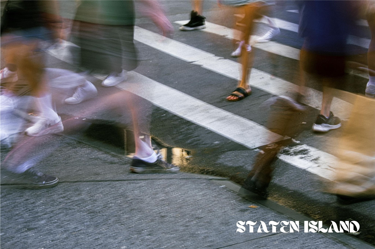 电影美学富士胶片模拟颗粒风格人像摄影扫街调色Lightroom预设 Faizal Westcott – Analog Pack 4.0 Lightroom Preset 插件预设 第2张-素材湾丨精选海外优质设计素材资源 电影美学富士胶片模拟颗粒风格人像摄影扫街调色Lightroom预设 Faizal Westcott – Analog Pack 4.0 Lightroom Preset 插件预设 sucaiwan.com